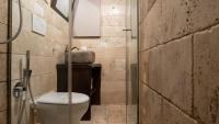 A bathroom at Angolo Dei Priori - city center-