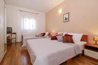 Plán poschodí v ubytovaní Villa Lavinia in Kavran (Haus für 8-10 Personen)