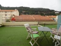 Balkón alebo terasa v ubytovaní Studio climatisé avec balcon, centre-ville, proche cures - 2 pers, animaux ok - FR-1-703-68