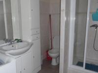 Kúpeľňa v ubytovaní Charmant F2 avec balcon et parking, proche cure et centre-ville – Amélie-les-Bains - FR-1-703-84