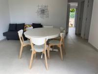 Posedenie v ubytovaní 2 chambres et jardin à Bormes - Le Lavandou