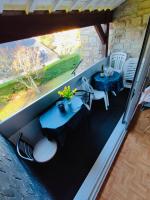 Posedenie v ubytovaní Appartement duplex hyper bien placé plages à 2 pas Carnac plage
