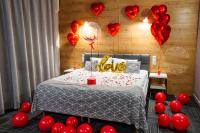 Łóżko lub łóżka w pokoju w obiekcie Hotel 107