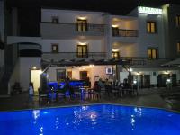 Bazén v ubytování Asterion Apartments nebo v jeho okolí