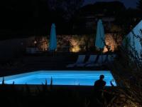 Basen w obiekcie Villa Sirène-Urlaub in der Provence-Côte d'Azur lub w pobliżu