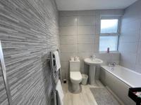 Koupelna v ubytování Modern Luxury 3 bed house