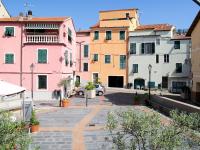The building in which the holiday home is located