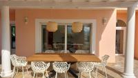 Posedenie v ubytovaní Villa Petit Boucharel