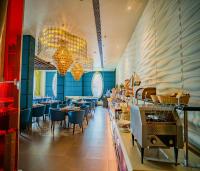 Khu vực ghế ngồi tại Barsana Hotel & Resort Siliguri