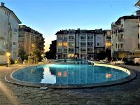 Bazén v ubytování Bravo 5 Holiday Home nebo v jeho okolí