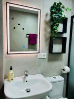 Kúpeľňa v ubytovaní Coqueto apartamento céntrico con piscina