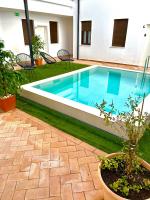 Bazén v ubytovaní Coqueto apartamento céntrico con piscina alebo v jeho blízkosti