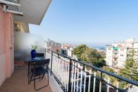 Guest House Emily Suites Sorrentoにあるバルコニーまたはテラス