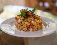 Φαγητό σε αυτό το πανδοχείο ή κάπου εκεί κοντά