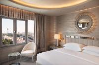 Postel nebo postele na pokoji v ubytování Sheraton Ankara Hotel & Convention Center