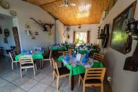 En restaurant eller et andet spisested på Gooderson Leisure Natal Spa Self Catering and Timeshare Resort