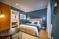 A bed or beds in a room at Hs4U Ricasoli Luxury apartment near Duomo N.2