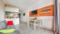 Kuchyňa alebo kuchynka v ubytovaní Apartamenty Sun & Snow Sanatoryjna - blisko plaży