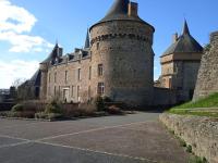Plán poschodí v ubytovaní Charming detached 2 bedroom ancient house in medieval quarter of a small town in the Pays de la Loire, France