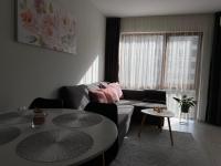 GUEST ROOMS ASENEVTSI CITY CENTERにあるシーティングエリア