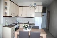A kitchen or kitchenette at Vintage Home