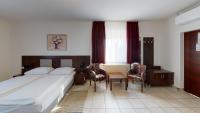 Postel nebo postele na pokoji v ubytování Hotel San Marco