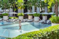 Bazén v ubytování Four Seasons Hotel Bangkok at Chao Phraya River nebo v jeho okolí