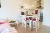 Kuchyňa alebo kuchynka v ubytovaní Studio apartment Goga