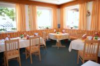 En restaurant eller et andet spisested på Landhotel Krone