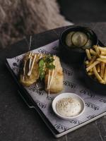 Jídlo v aparthotelu nebo okolí