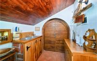 Kuchyňa alebo kuchynka v ubytovaní Gorgeous Home In Bjelovar With Sauna