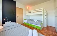 Posteľ alebo postele v izbe v ubytovaní Gorgeous Home In Bjelovar With Sauna