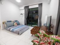 The Sun 1 or 3BR Bayan Lepas 4 to 10 pax WLにあるベッド