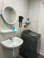 The Sun 1 or 3BR Bayan Lepas 4 to 10 pax WLにあるバスルーム