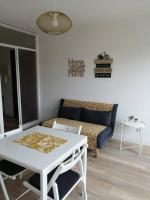 Część wypoczynkowa w obiekcie Superbe appartement lumineux et traversant
