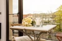 A balcony or terrace at Luxury Central Apartment