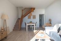 Część wypoczynkowa w obiekcie Duplex Mandelieu by Halldis