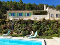 Bazén v ubytovaní Villa spacieuse à Saint-Nazaire avec piscine privée alebo v jeho blízkosti