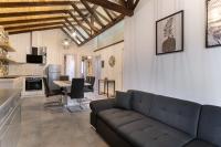 Kuchyňa alebo kuchynka v ubytovaní Petra Residence