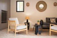 Plan piętra w obiekcie Stone villa with heated pool in Gordes