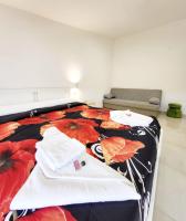 A bed or beds in a room at d annunziohouse