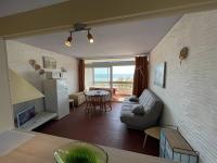 Część wypoczynkowa w obiekcie Appartement 2 pièces face plage avec loggia, parking sécurisé et Wifi - Saint-Cyprien - FR-1-106-46