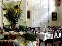 Reštaurácia alebo iné gastronomické zariadenie v ubytovaní Apartamenty Carskie