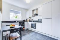 Půdorys ubytování Stylish Two Bedroom Apartment With Free Parking!