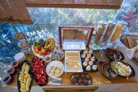 Jídlo v hotelu nebo okolí