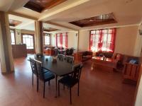 Posezení v ubytování AURORA GUEST HOUSE