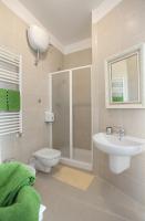 A bathroom at Napoli Pietrasanta LT