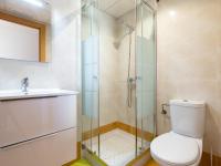 Koupelna v ubytování ROYAL MARINA II 421 - Apartamento muy agradable en Santa Margarita (Roses) con vistas preciosas al canal. - ES-228-107