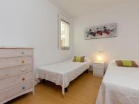 Postel nebo postele na pokoji v ubytování ROYAL MARINA II 421 - Apartamento muy agradable en Santa Margarita (Roses) con vistas preciosas al canal. - ES-228-107