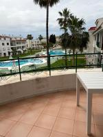 Basen w obiekcie Apartamentos Playa Romana Park lub w pobliżu